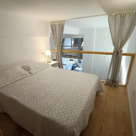 Apartman New & Modern Studio Loft 2 *