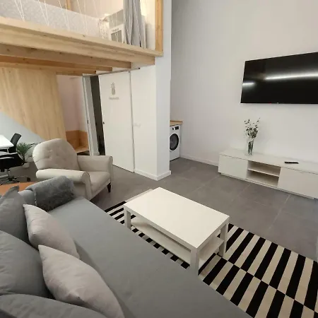 New & Modern Studio Loft 2 Lejlighed *